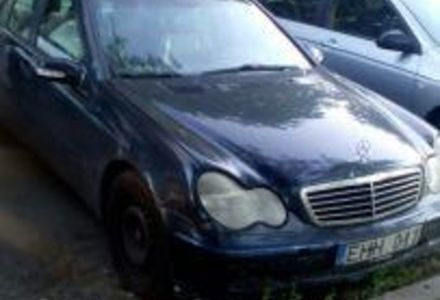 Продам Mercedes-Benz C-Class W203 2000 года в Киеве