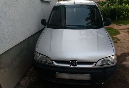 Продам Peugeot Partner пасс. 2000 года в Львове