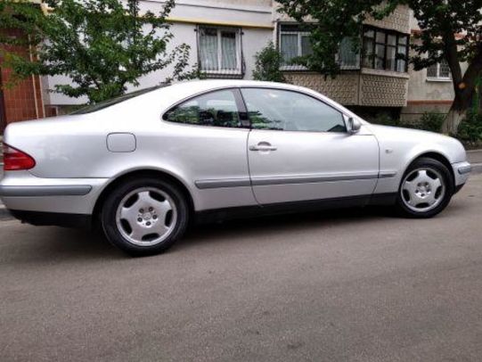 Продам Mercedes-Benz CLK 200 1998 года в Харькове