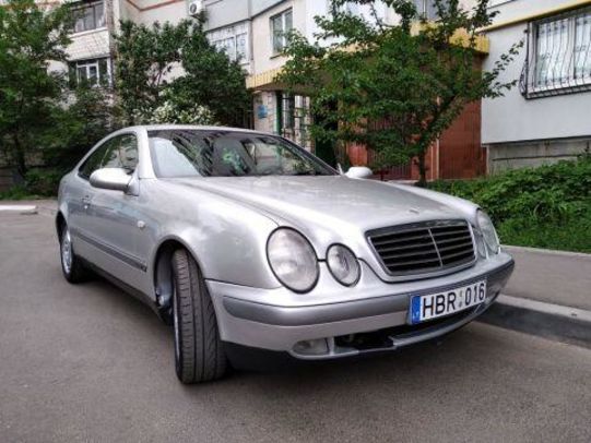 Продам Mercedes-Benz CLK 200 1998 года в Харькове