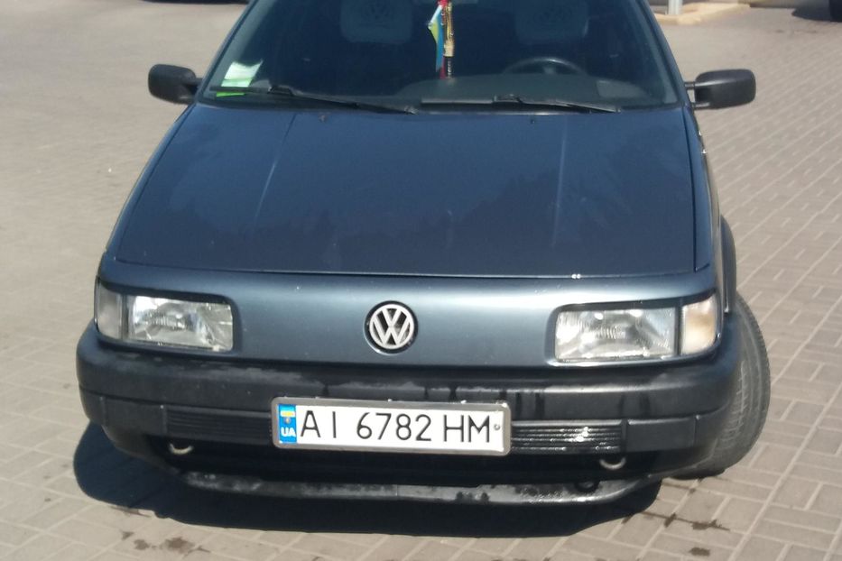 Продам Volkswagen Passat B3 1990 года в Киеве