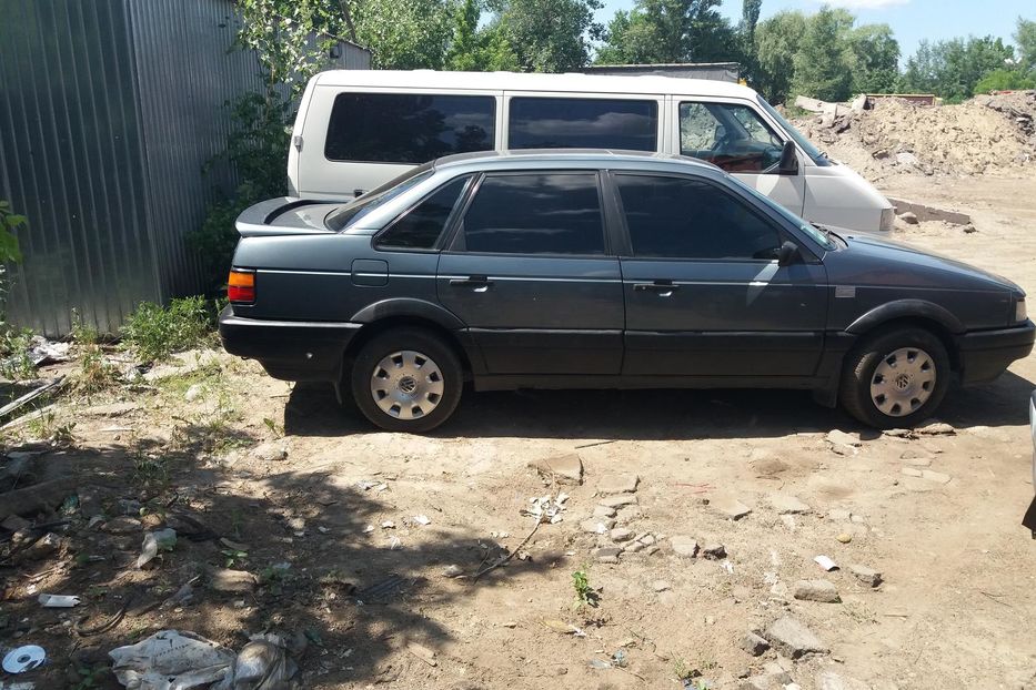 Продам Volkswagen Passat B3 1990 года в Киеве