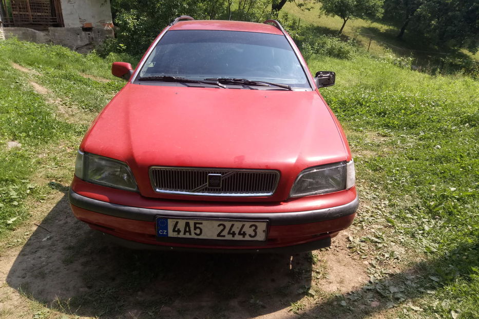 Продам Volvo V40 1996 года в г. Хуст, Закарпатская область