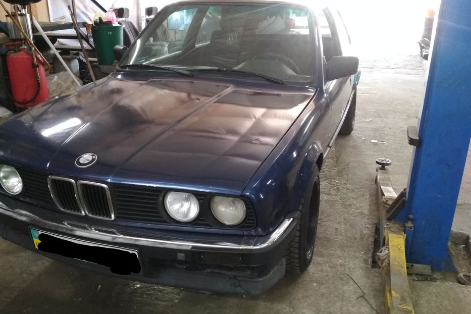 Продам BMW 318 1985 года в Одессе