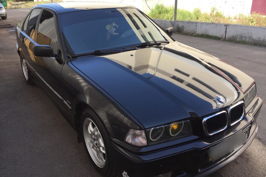 Продам BMW 320 1997 года в Донецке