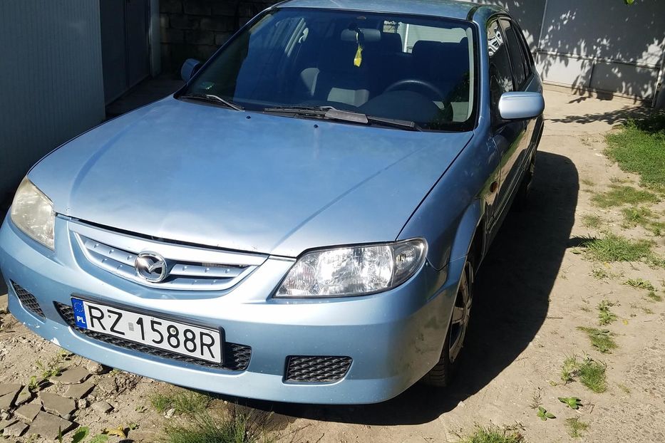 Продам Mazda 323 Р 2001 года в Черновцах