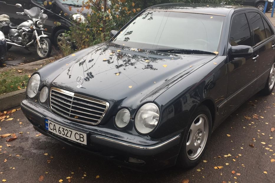 Продам Mercedes-Benz E-Class 240 2000 года в Черкассах