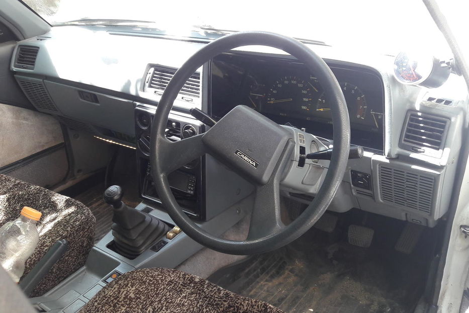 Продам Toyota Carina Аа60 1984 года в Одессе