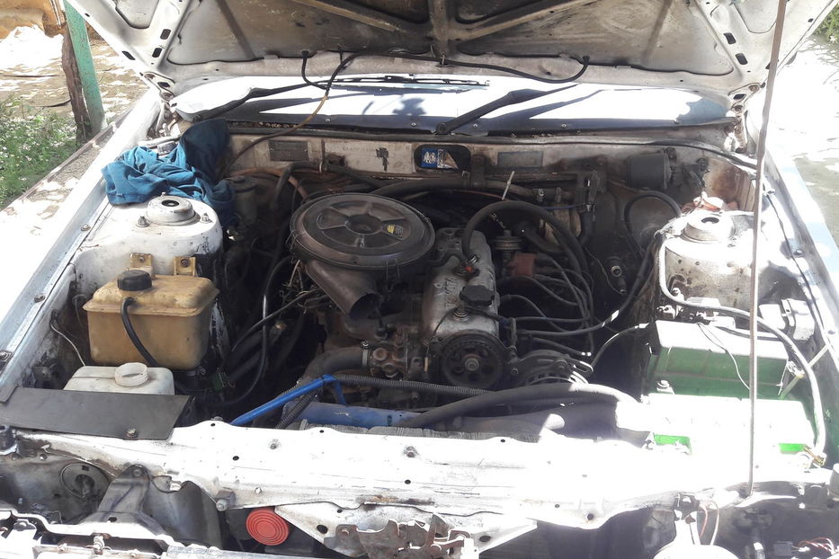 Продам Toyota Carina Аа60 1984 года в Одессе