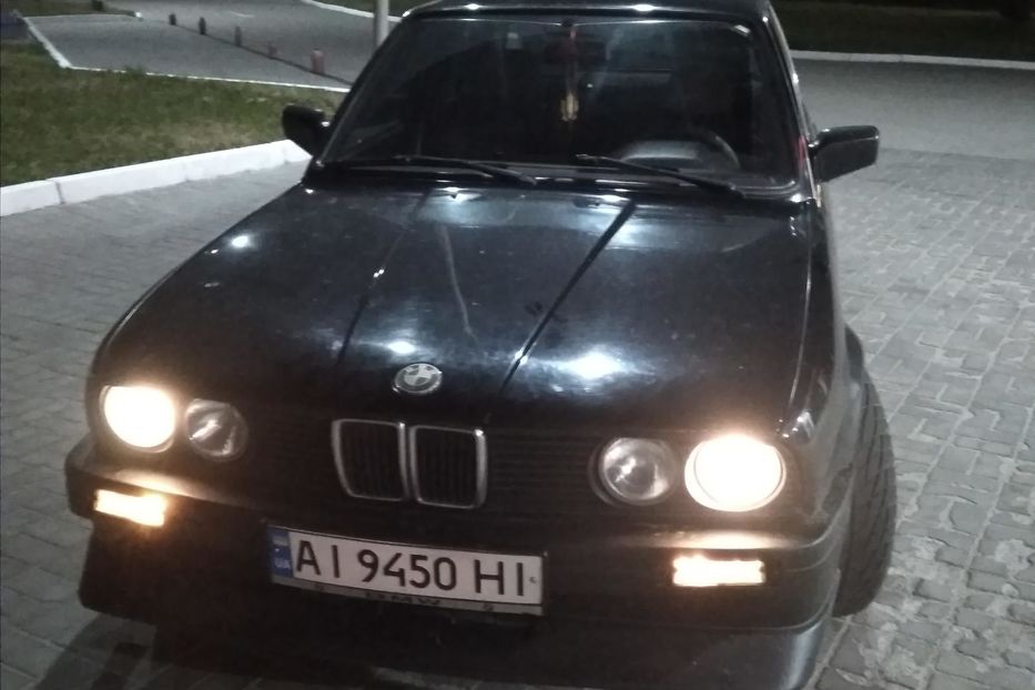 Продам BMW 320 1987 года в Киеве