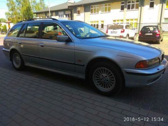 Продам BMW 525 Е39 1998 года в Кропивницком