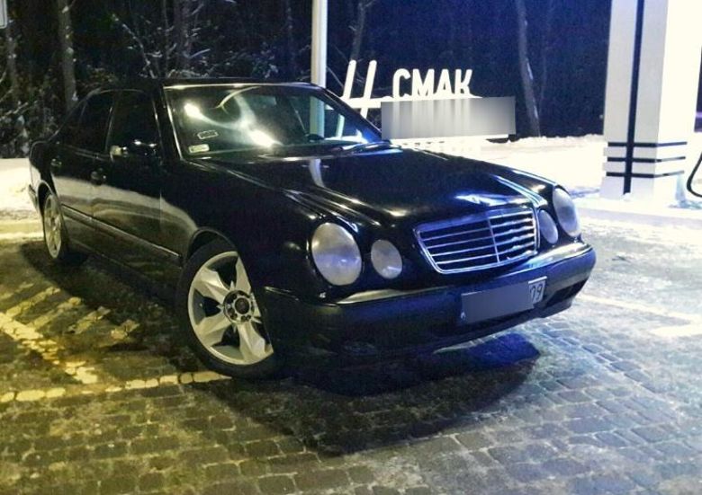 Продам Mercedes-Benz 230 Авангард  1999 года в Киеве