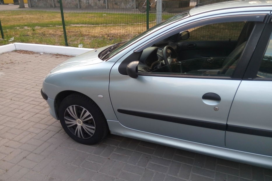 Продам Peugeot 206 2007 года в Киеве