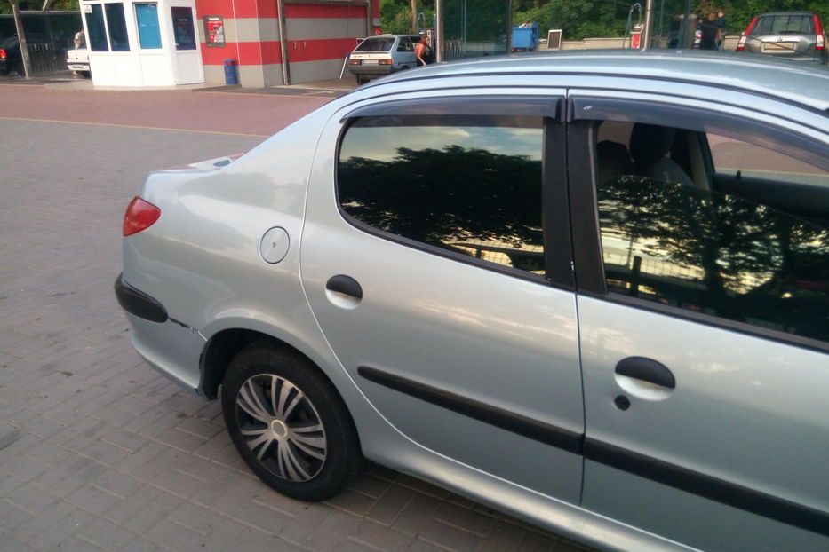 Продам Peugeot 206 2007 года в Киеве