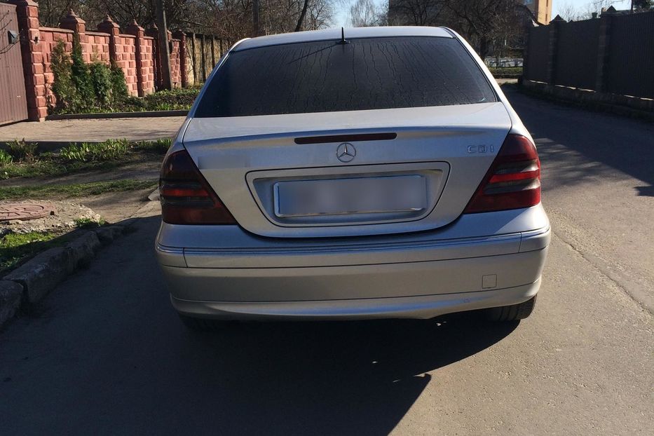 Продам Mercedes-Benz C-Class 2002 года в Ровно