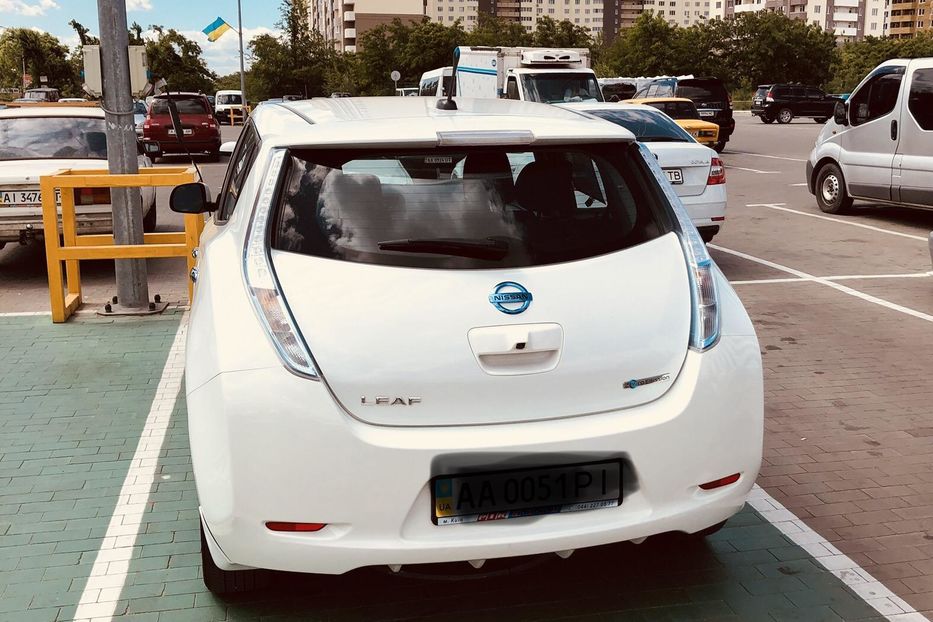 Продам Nissan Leaf 2014 года в г. Красиловка, Киевская область