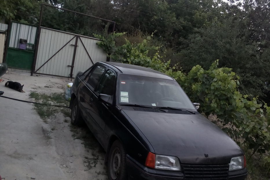 Продам Opel Kadett 1988 года в г. Новая Каховка, Херсонская область