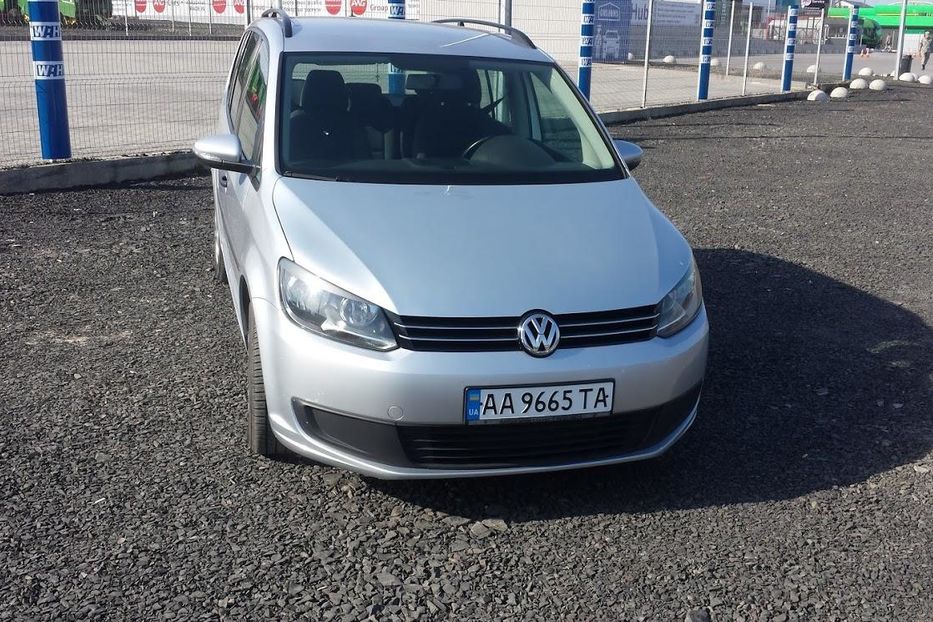Продам Volkswagen Touran 2011 года в Луцке