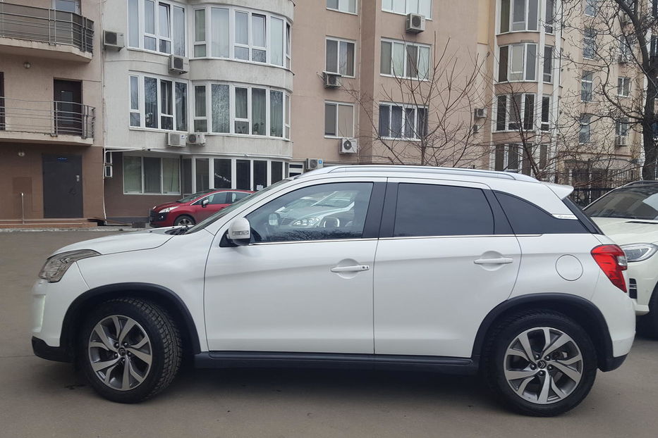 Продам Citroen C4 Автомобиль citroen C 4 Aircros 2012 года в Одессе