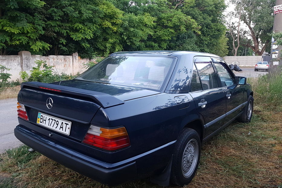 Продам Mercedes-Benz 200 W124 1988 года в Одессе
