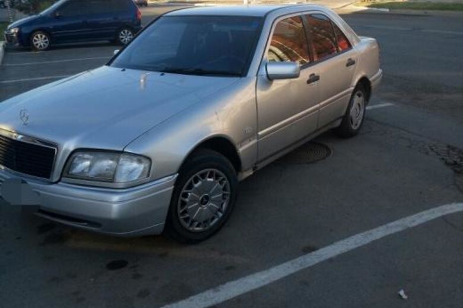 Продам Mercedes-Benz C-Class c 250 1996 года в Одессе