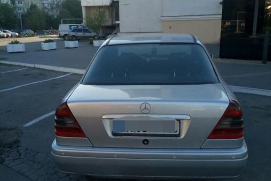 Продам Mercedes-Benz C-Class c 250 1996 года в Одессе