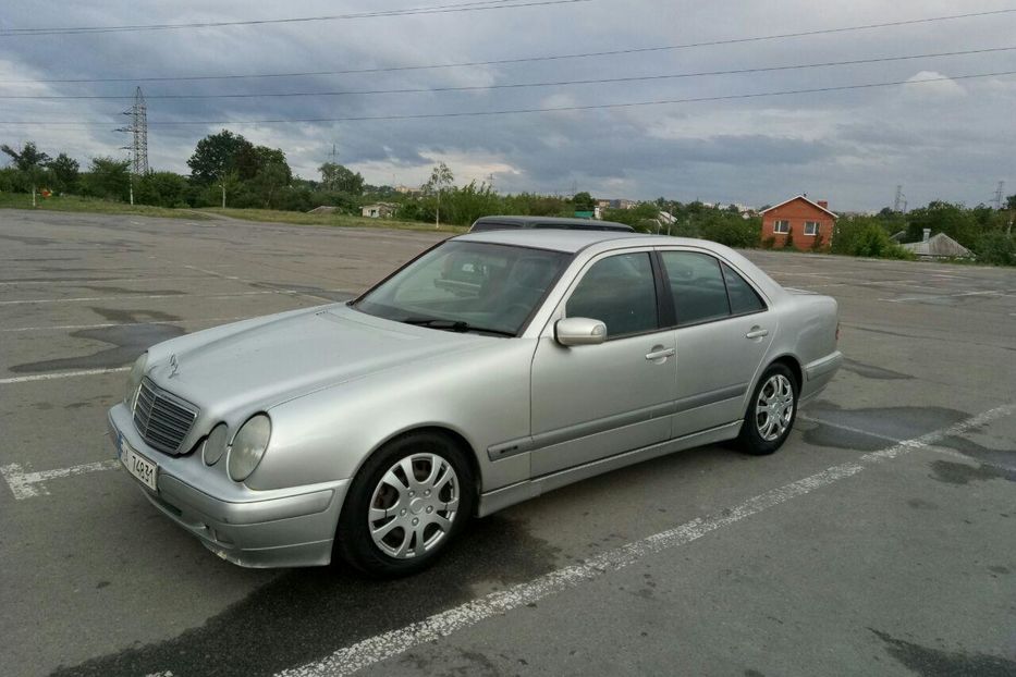 Продам Mercedes-Benz E-Class e220 (CDI) 2001 года в Харькове