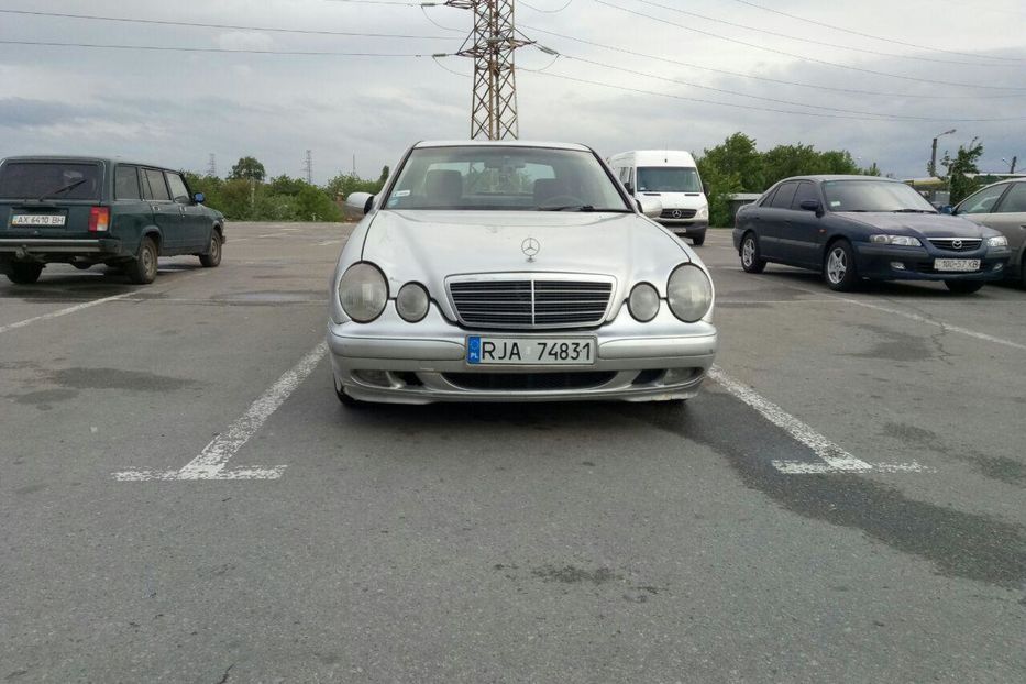 Продам Mercedes-Benz E-Class e220 (CDI) 2001 года в Харькове