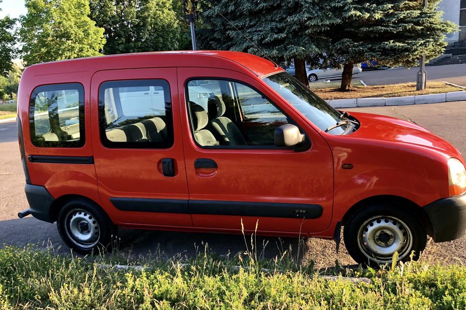 Продам Renault Kangoo пасс. D65 2002 года в Ровно