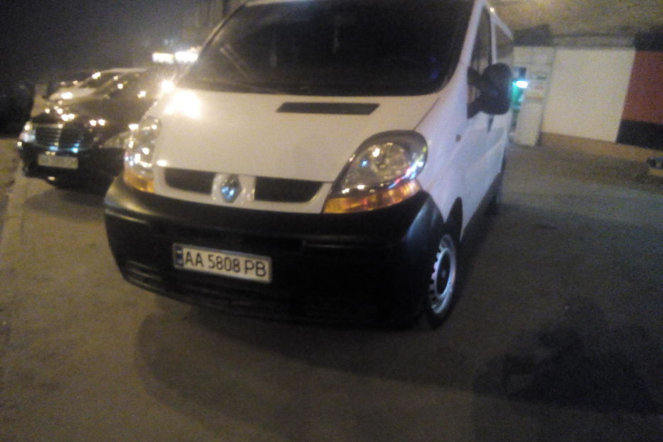 Продам Renault Trafic пасс. 2005 года в Киеве