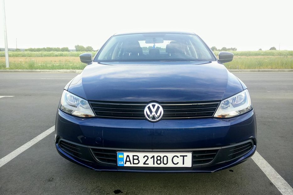 Продам Volkswagen Jetta S 2014 года в Виннице