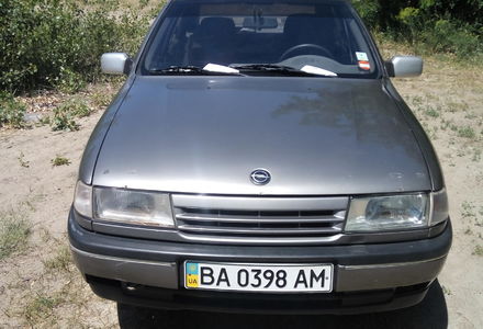 Продам Opel Vectra A 1990 года в г. Светловодск, Кировоградская область