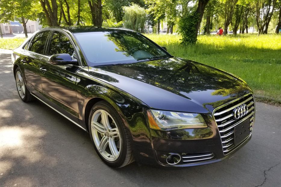 Продам Audi A8 2013 года в Киеве