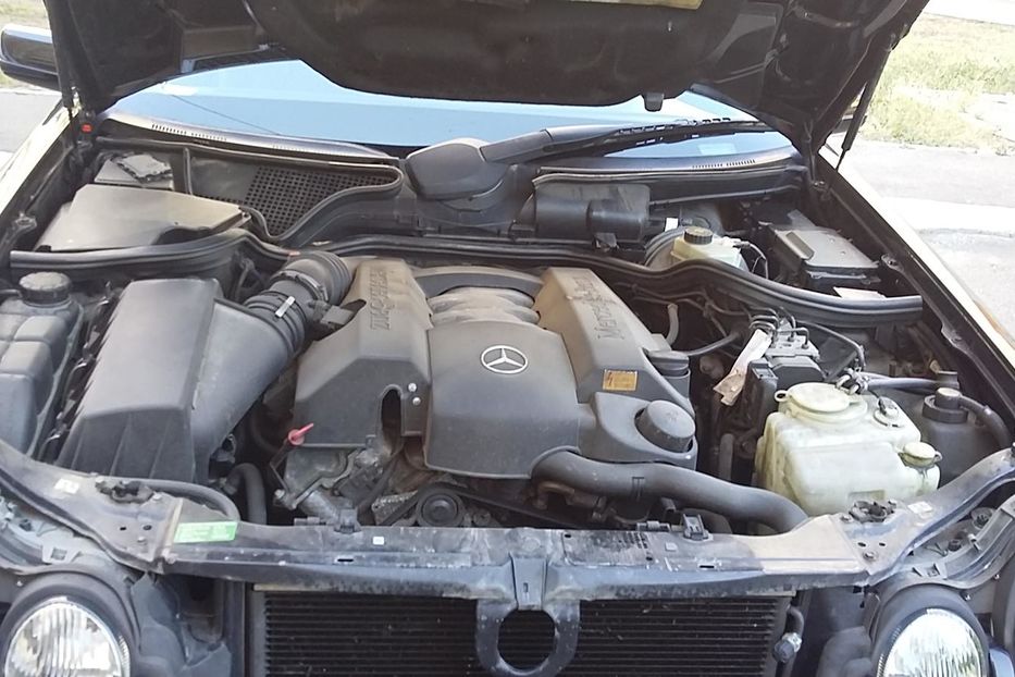 Продам Mercedes-Benz E-Class 1998 года в Киеве