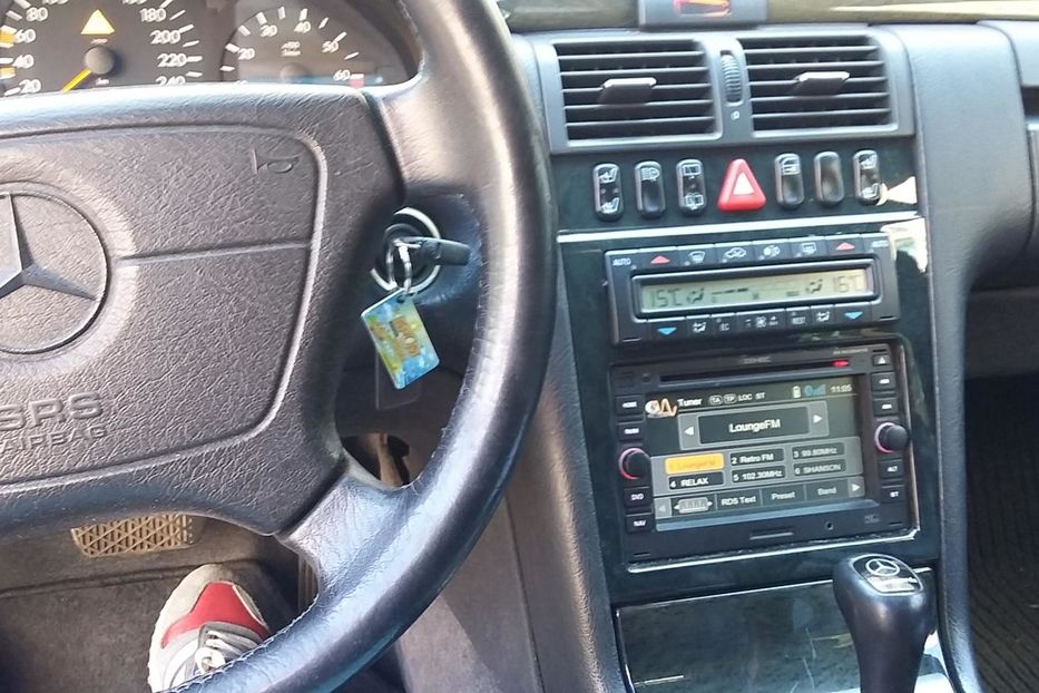 Продам Mercedes-Benz E-Class 1998 года в Киеве