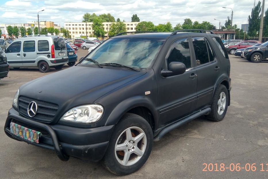 Продам Mercedes-Benz ML 320 універсал-В 1998 года в Киеве