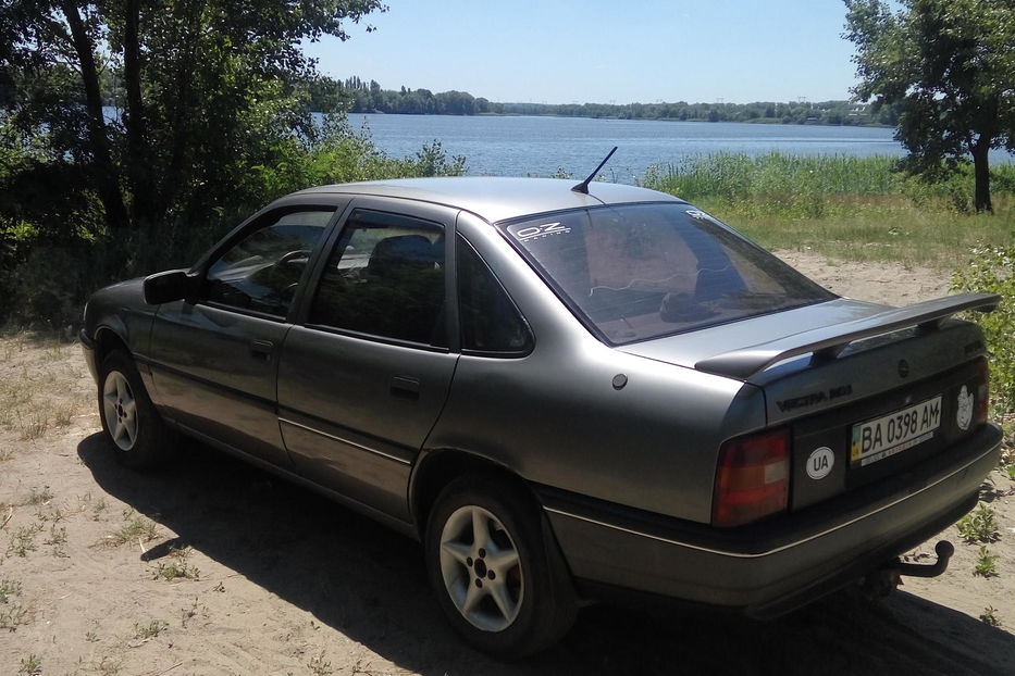 Продам Opel Vectra A 1990 года в г. Светловодск, Кировоградская область