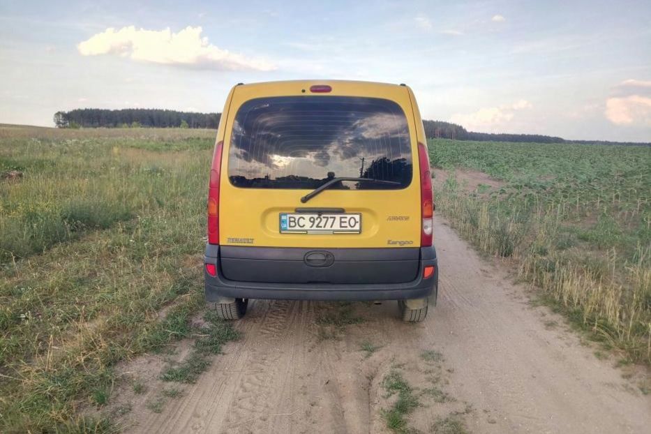 Продам Renault Kangoo пасс. 82hp 2003 года в Львове