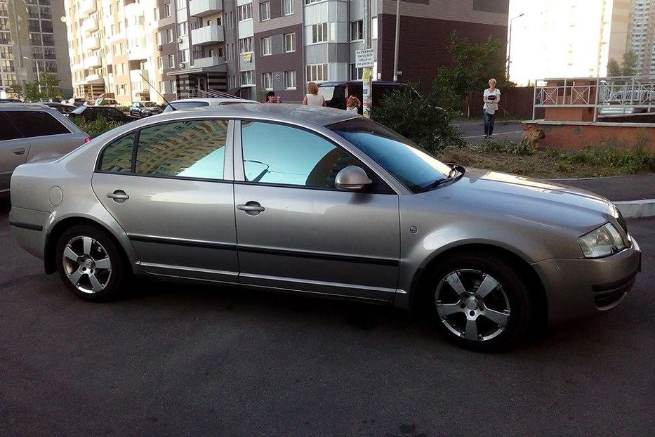 Продам Skoda Superb 2008 года в Киеве