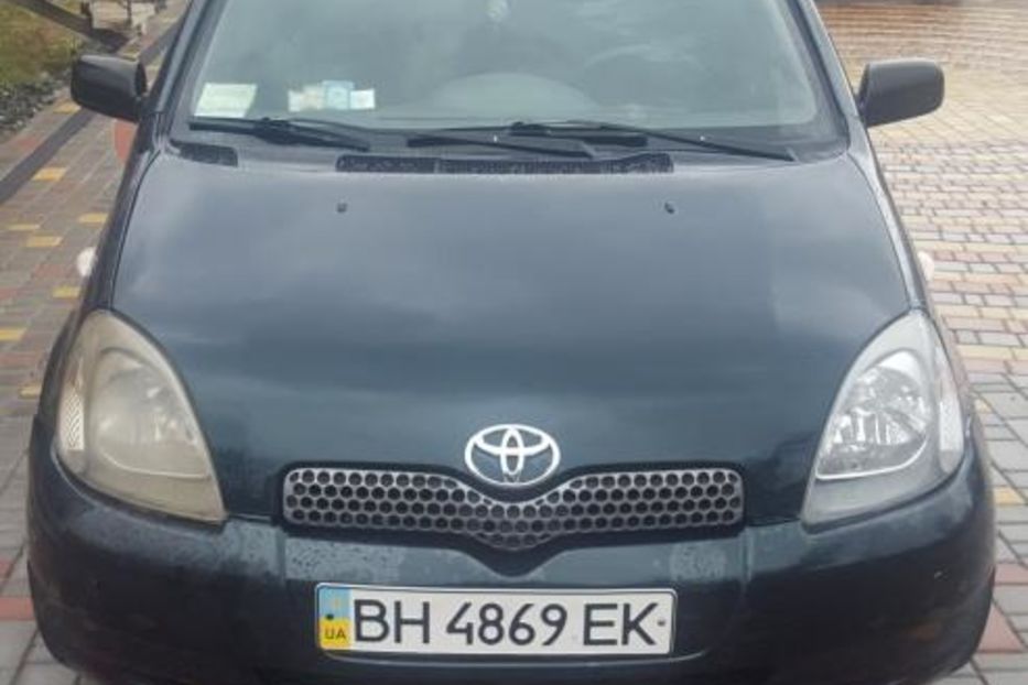 Продам Toyota Yaris 1999 года в Одессе
