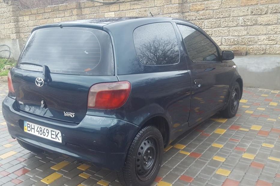 Продам Toyota Yaris 1999 года в Одессе