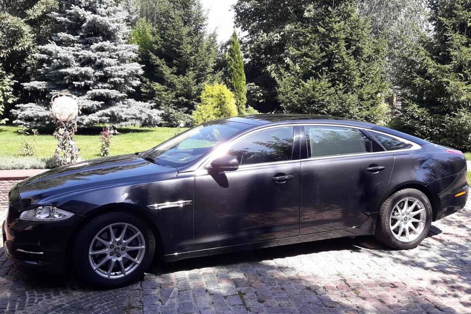 Продам Jaguar XJL XJ (X351) 2010 года в Киеве