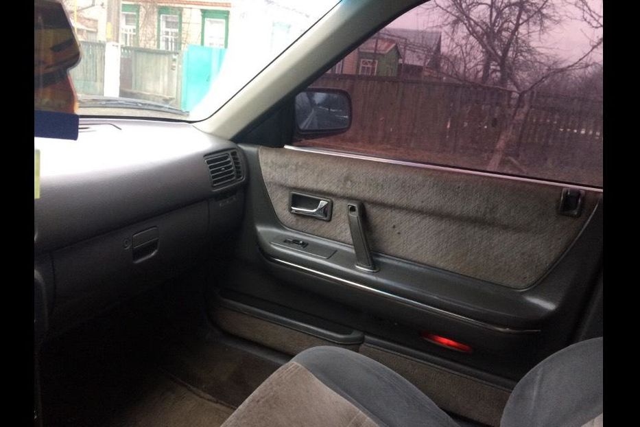 Продам Mazda 626 1989 года в г. Новомосковск, Днепропетровская область