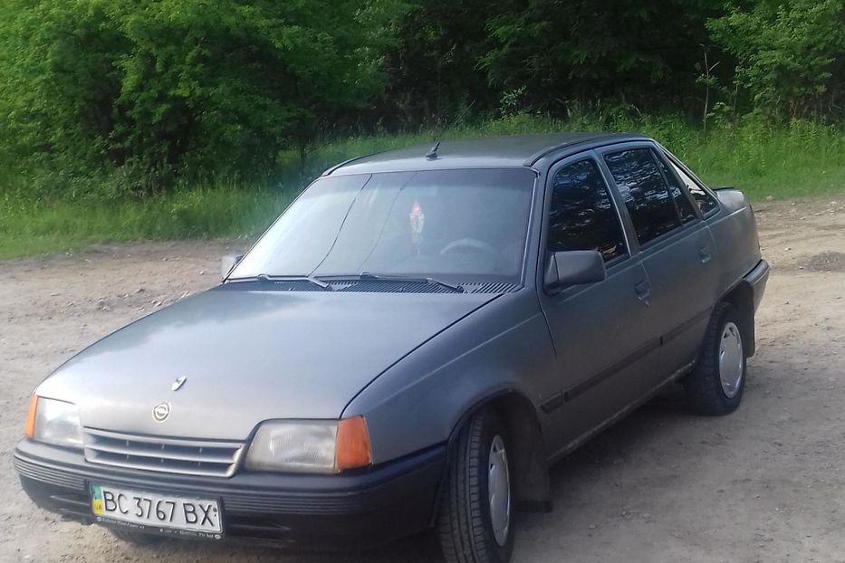 Продам Opel Kadett 1987 года в г. Трускавец, Львовская область