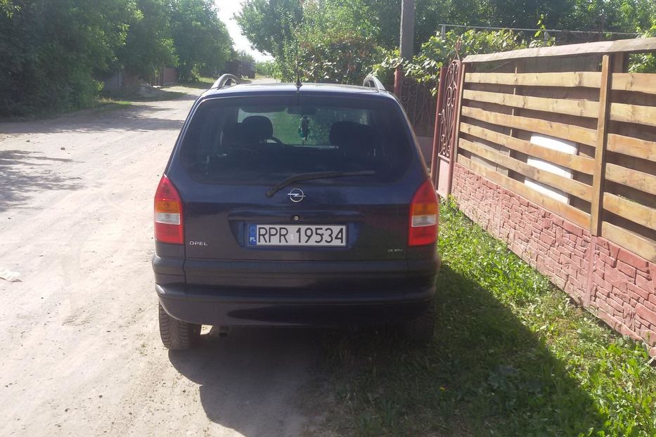 Продам Opel Zafira DI_16V 2000 года в г. Липовец, Винницкая область