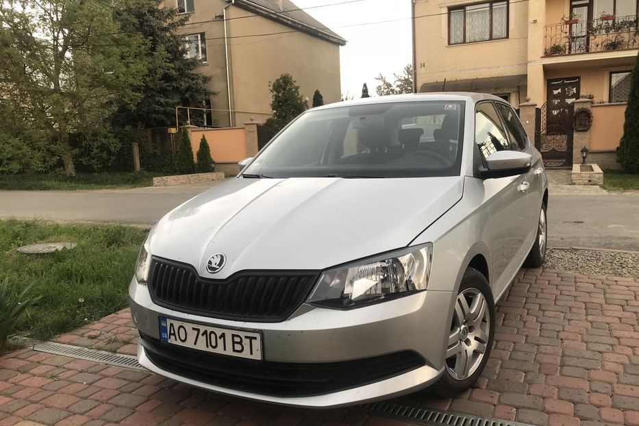 Продам Skoda Fabia 2016 года в Ужгороде