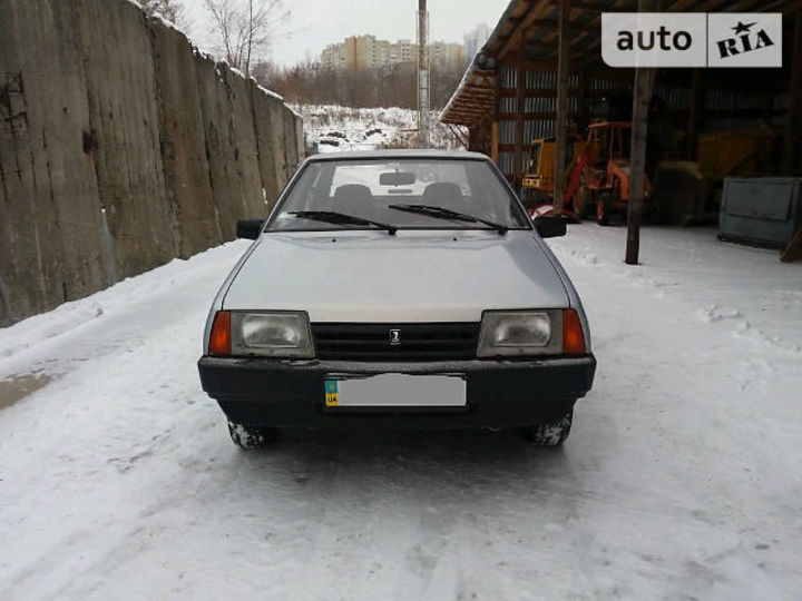 Продам ВАЗ 21099 2004 года в Киеве