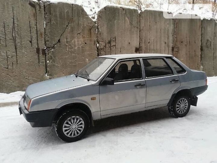 Продам ВАЗ 21099 2004 года в Киеве