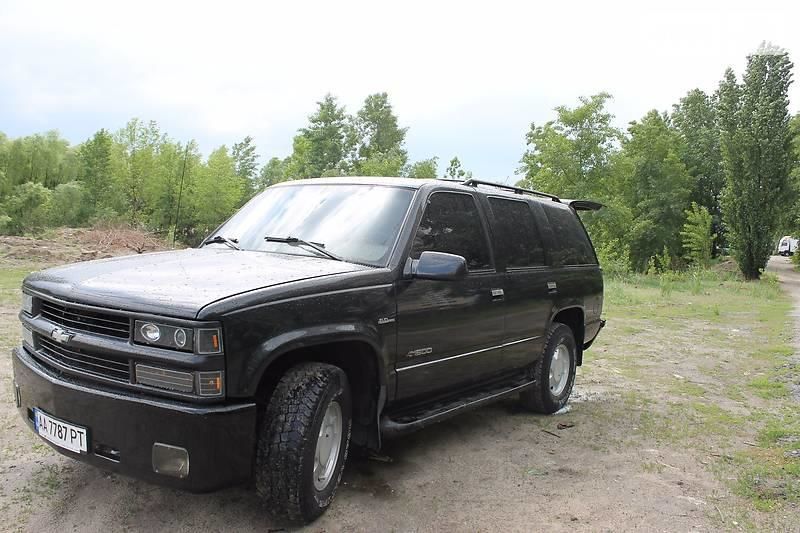 Продам Chevrolet Tahoe 1996 года в Киеве