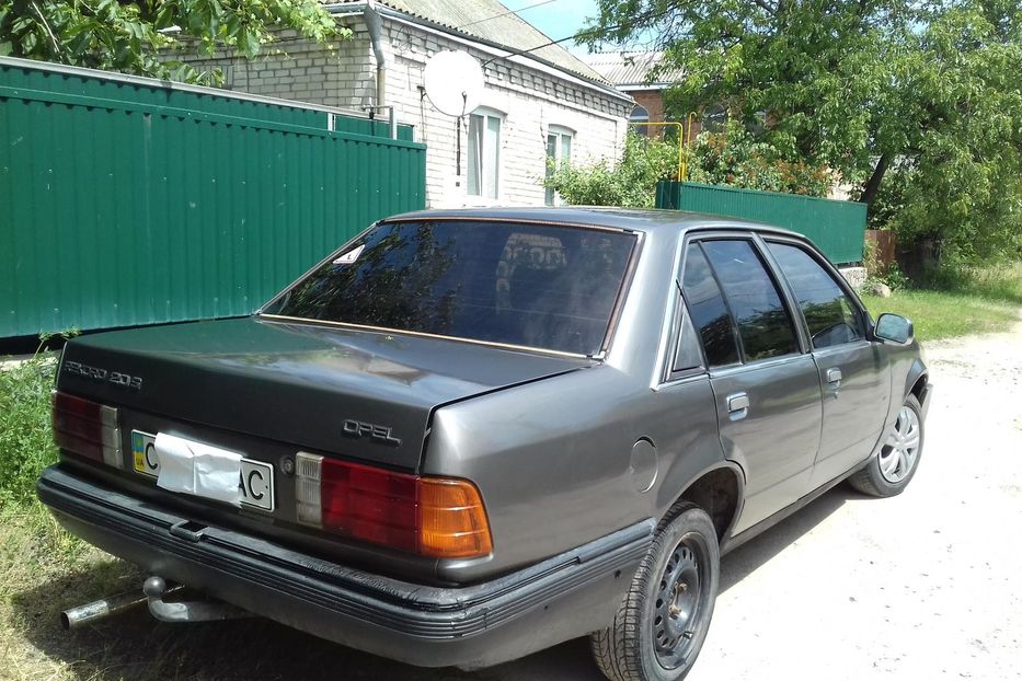 Продам Opel Rekord 1985 года в г. Умань, Черкасская область